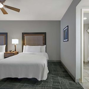One-Bedroom Premium Suite Two Queen Beds Non-Smoking